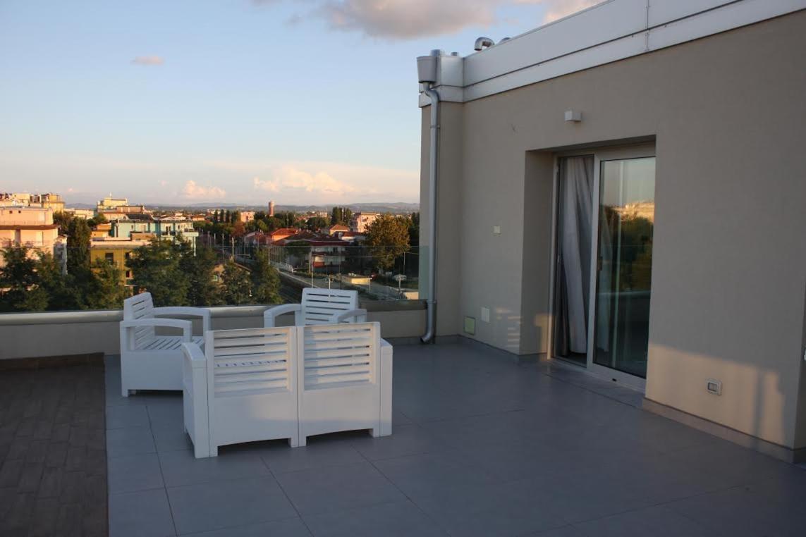 Residence Hotel Albachiara Rimini Exteriör bild