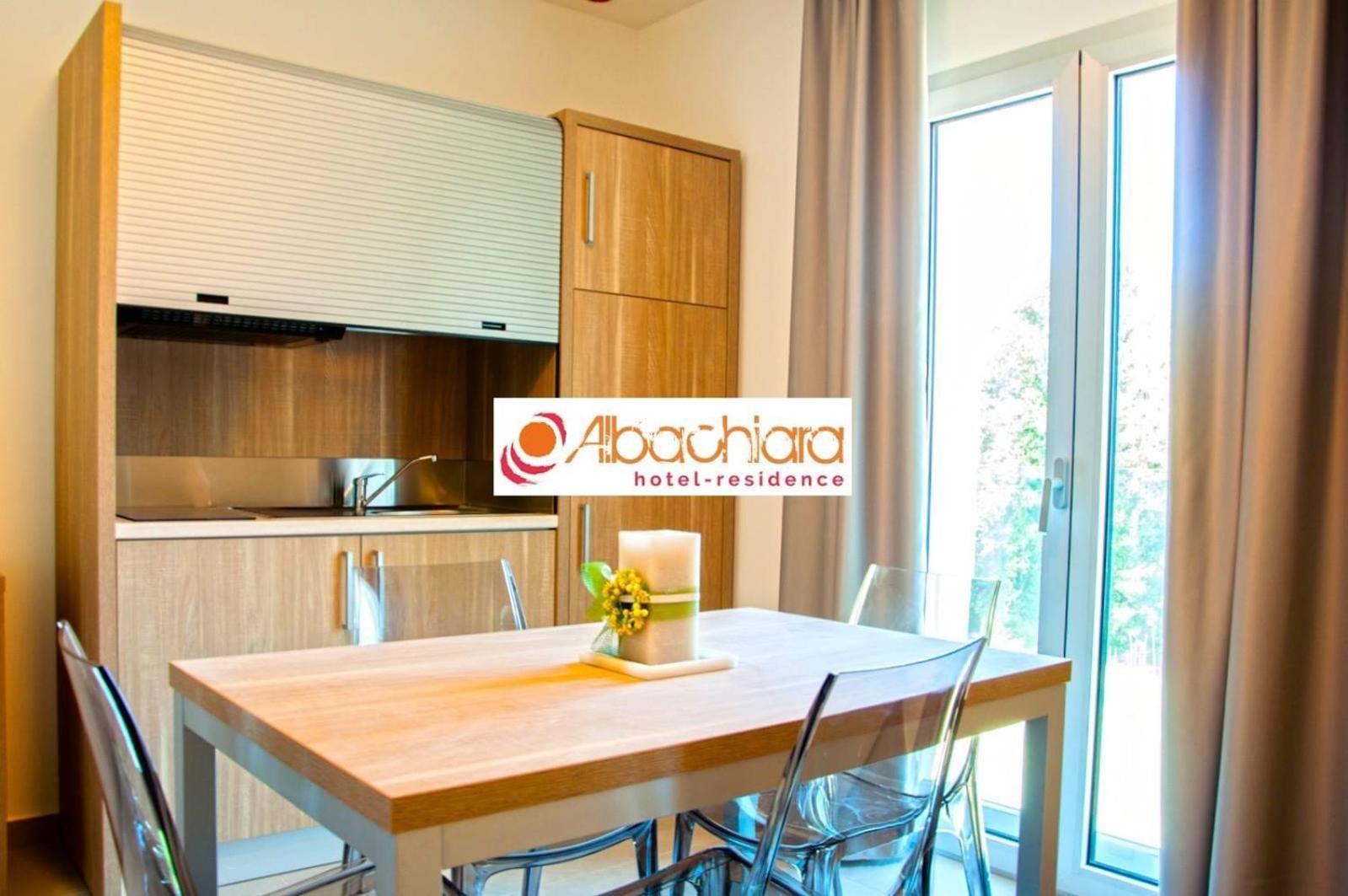 Residence Hotel Albachiara Rimini Exteriör bild