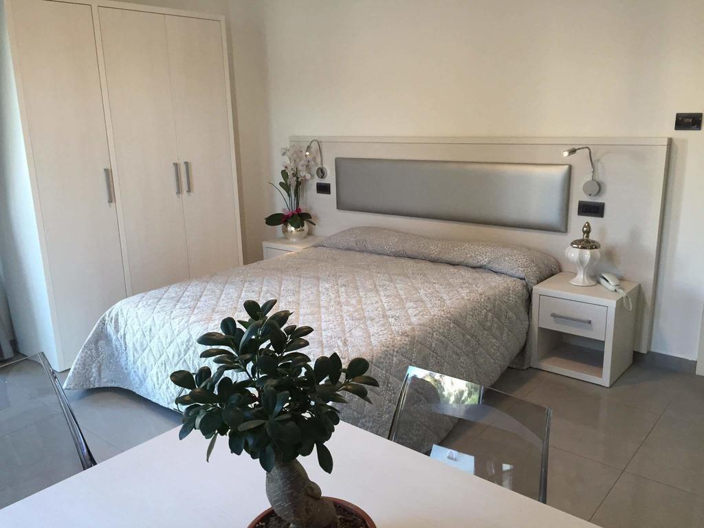 Residence Hotel Albachiara Rimini Rum bild