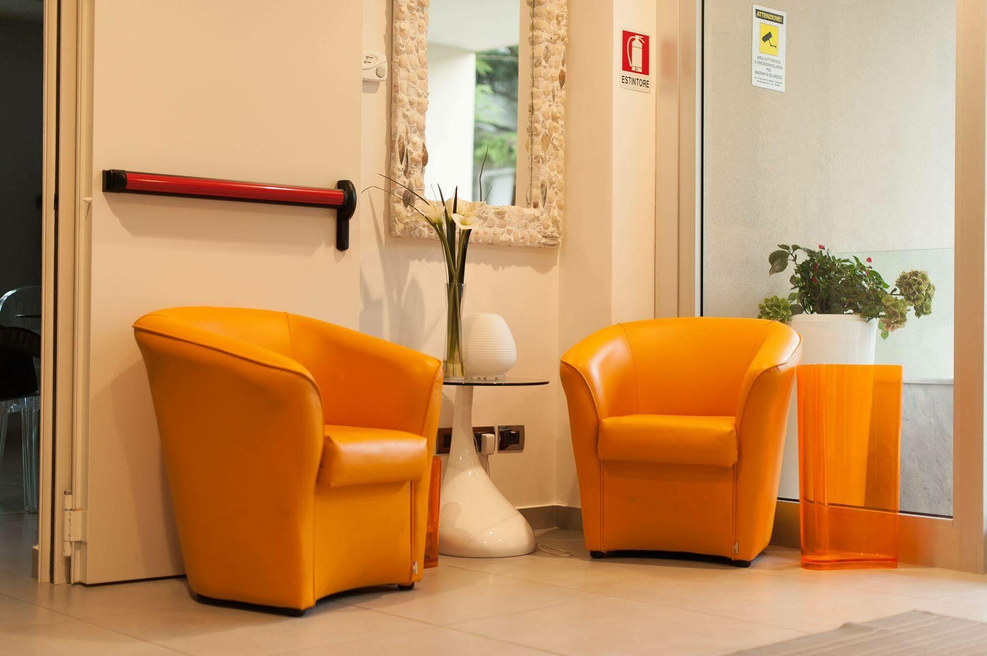 Residence Hotel Albachiara Rimini Exteriör bild